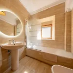 בית נופש Cisneros Family House Garden Pool & Kids Area Miengo