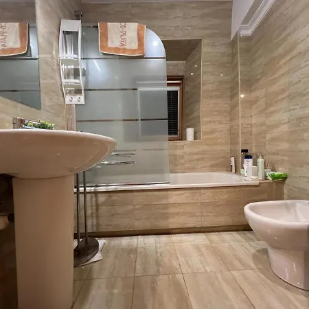 Cisneros Family House Garden Pool & Kids Area