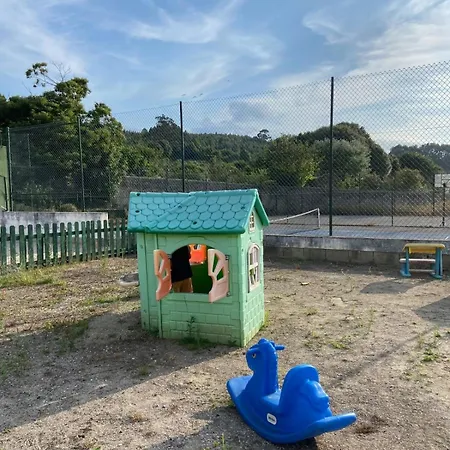 Dom wakacyjny Cisneros Family House Garden Pool & Kids Area