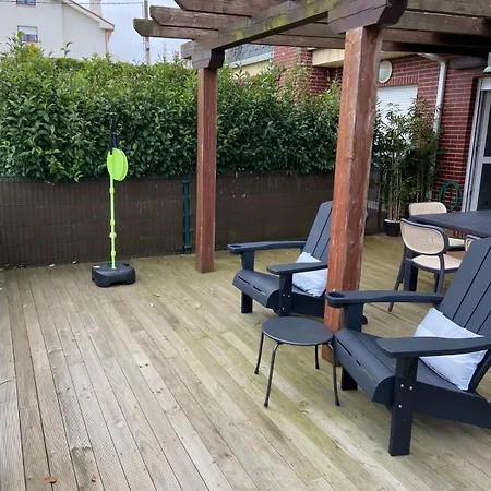 Dom wakacyjny Cisneros Family House Garden Pool & Kids Area