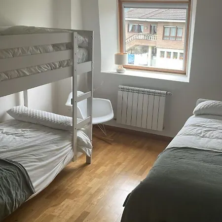 Dom wakacyjny Cisneros Family House Garden Pool & Kids Area Miengo