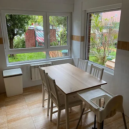 Dom wakacyjny Cisneros Family House Garden Pool & Kids Area *