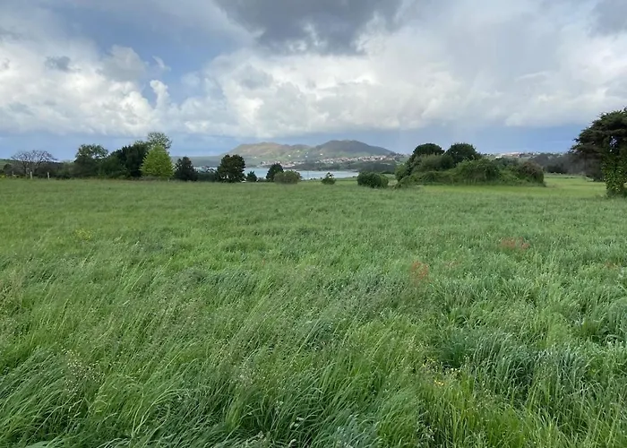 Cisneros Family House Garden Pool & Kids Area בית נופש *