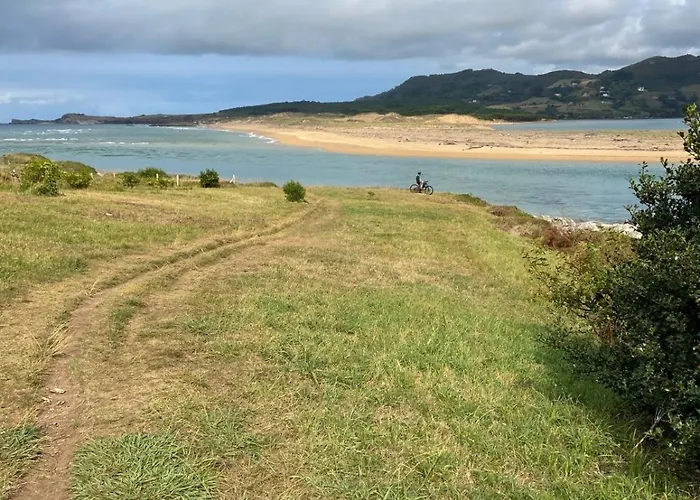 Cisneros Family House Garden Pool & Kids Area