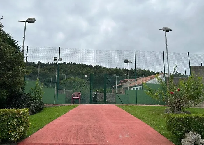 בית נופש Cisneros Family House Garden Pool & Kids Area Miengo