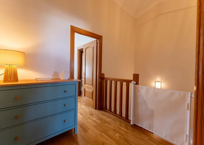 Prázdninový dům Cisneros Family House Garden Pool & Kids Area *