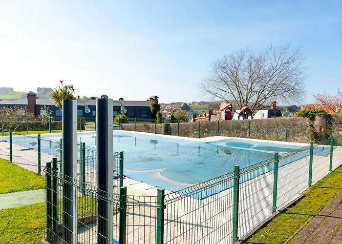 Prázdninový dům Cisneros Family House Garden Pool & Kids Area *