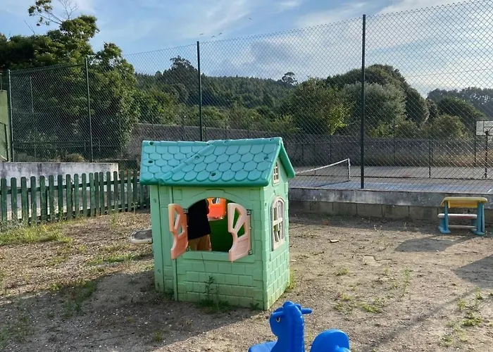 Hébergement de vacances Cisneros Family House Garden Pool & Kids Area